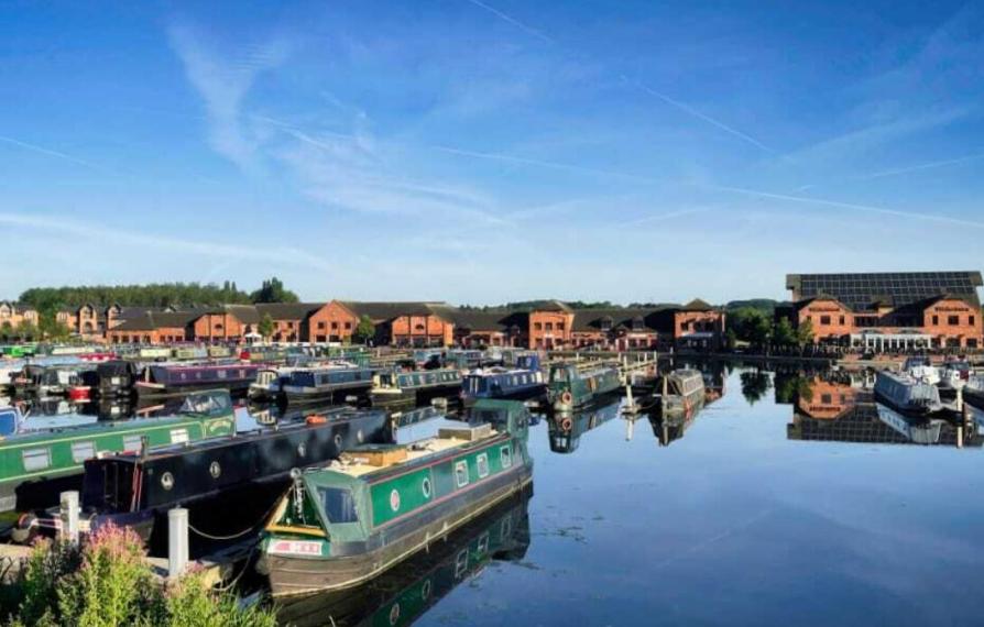 Bartonmarina Residentialmoorings Intro 1 366818