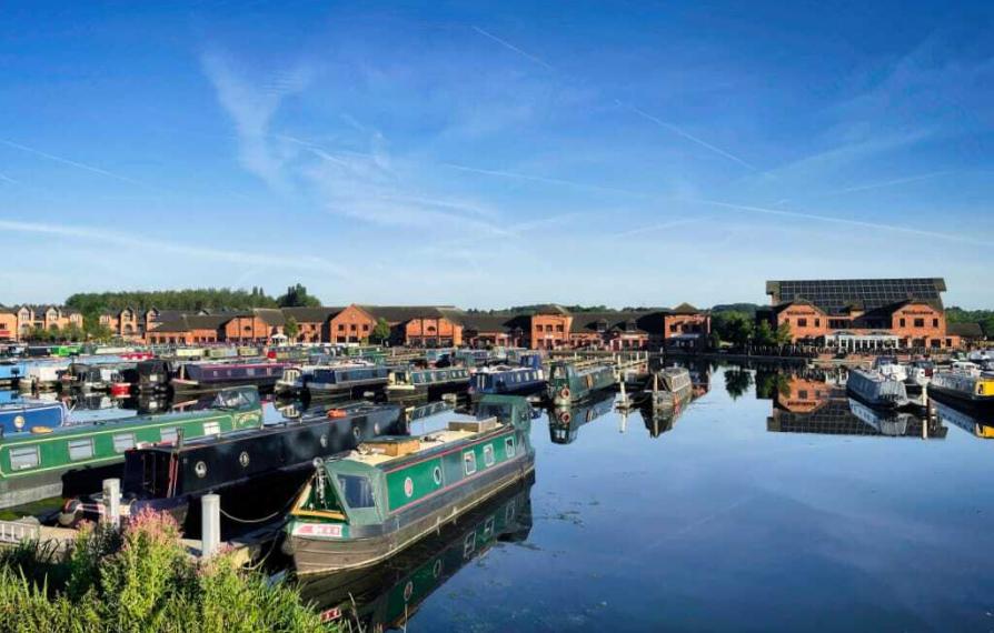 Bartonmarina Residentialmoorings Intro 248685