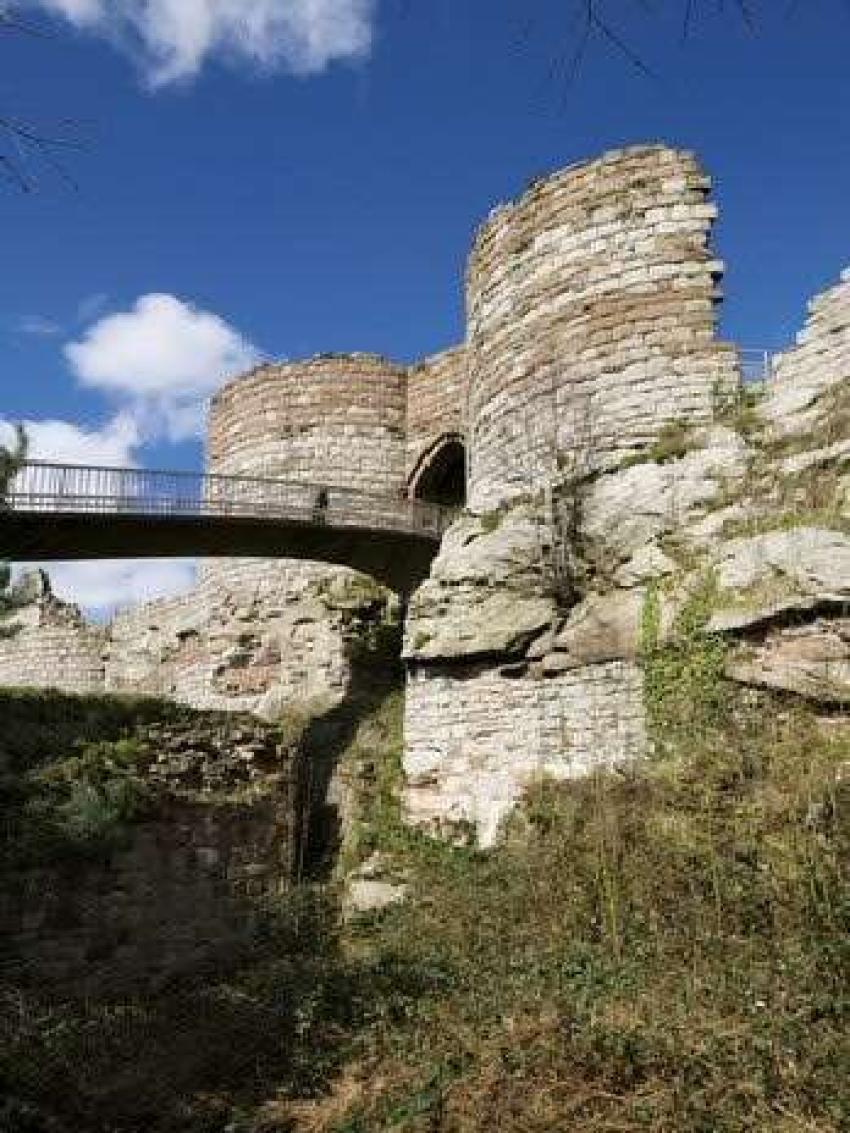 Beeston Castle 398711