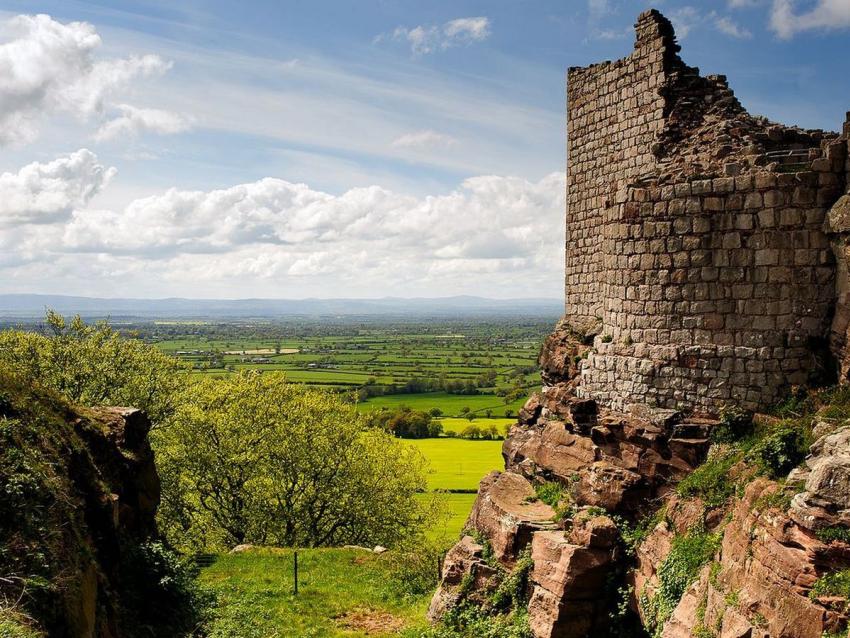 Beeston Castle View 479776