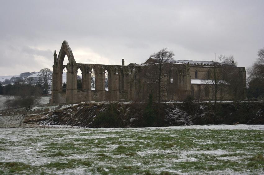 Bolton Abbey Snow 637517