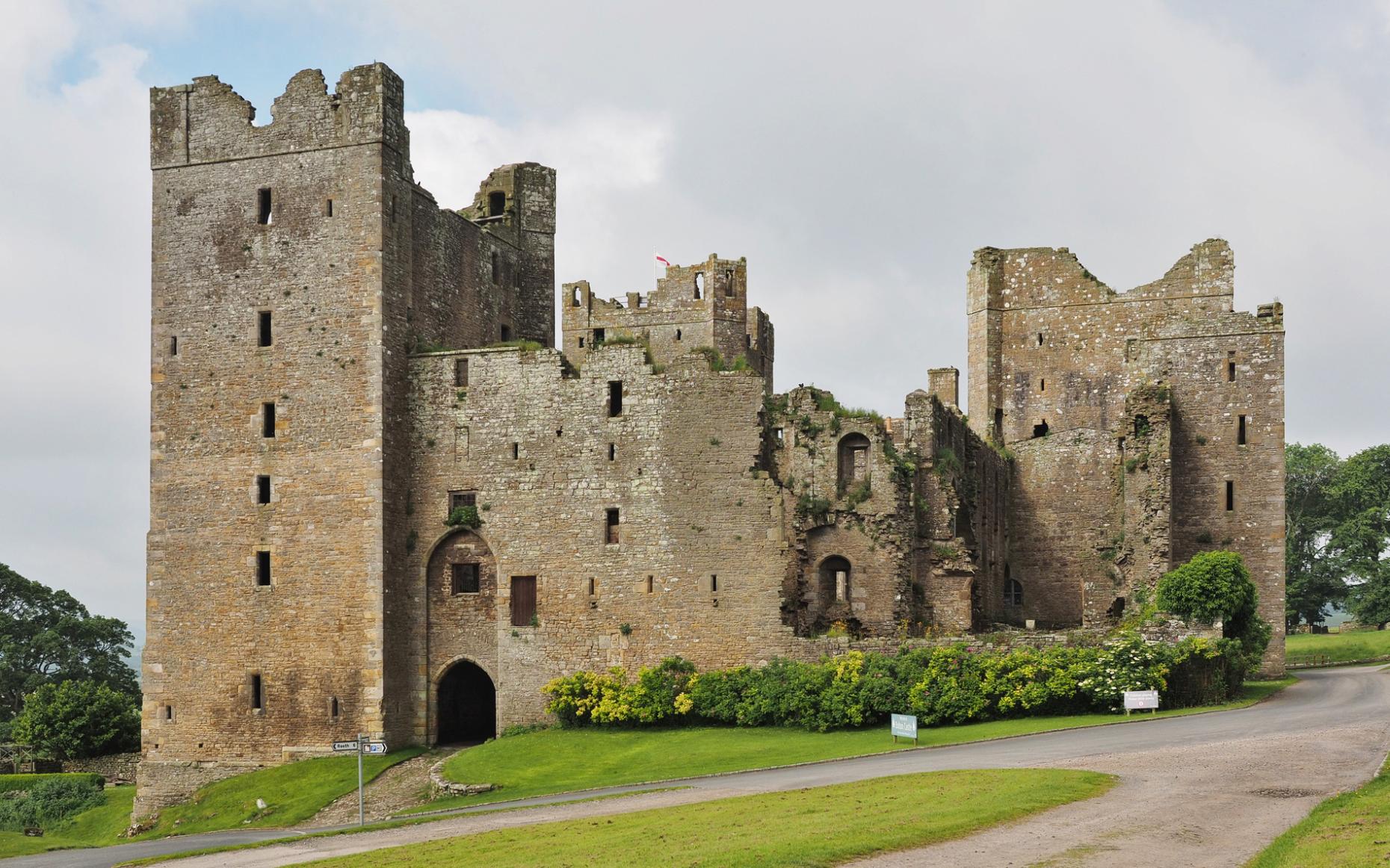Bolton Castle 1 594028