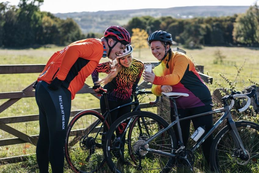 Cyclists Ilkley 441712