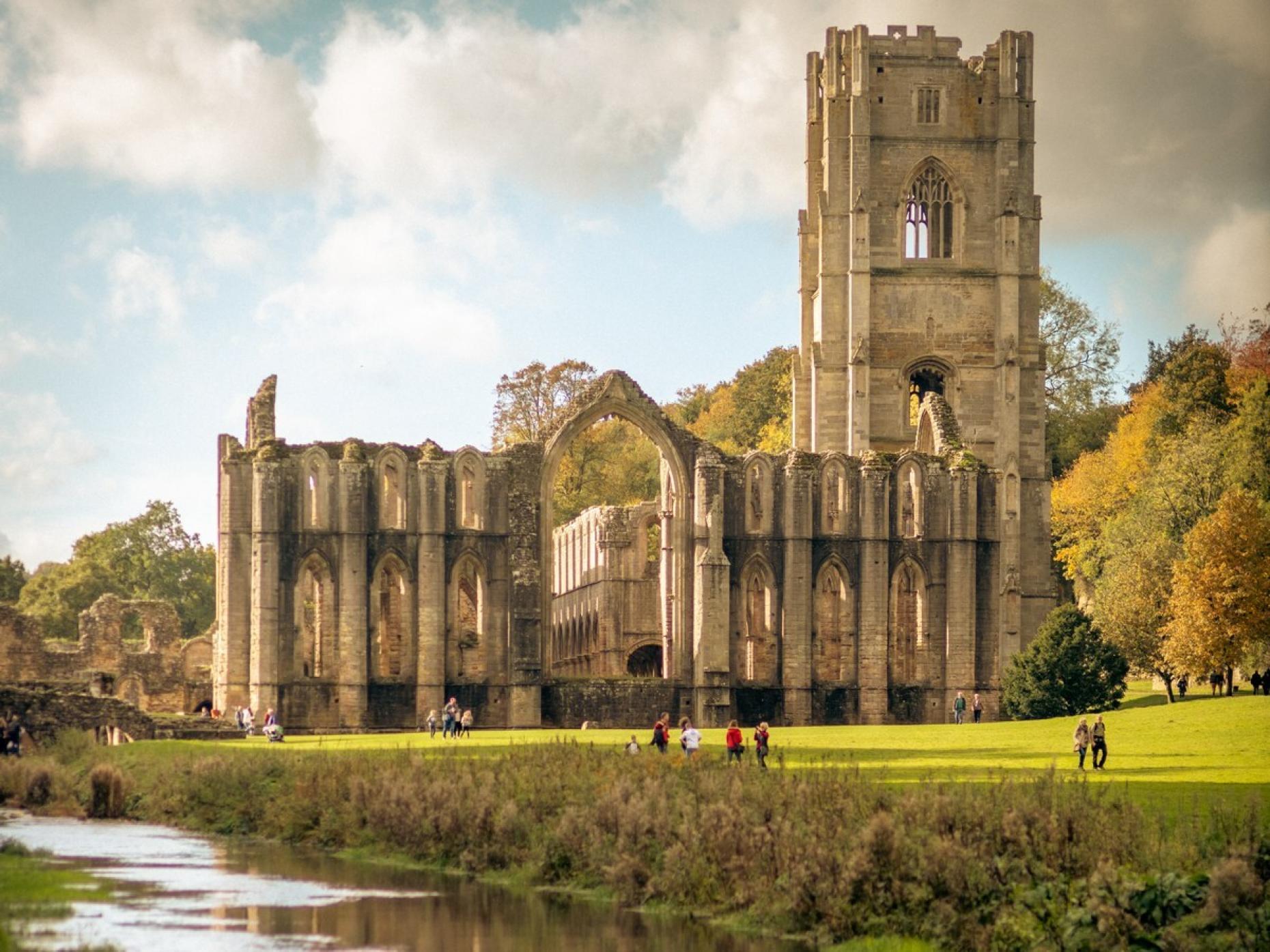 Fountains Abbey 594027