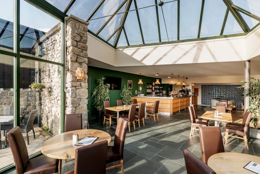 Ll Gi Woodland Cafe 05040 578455
