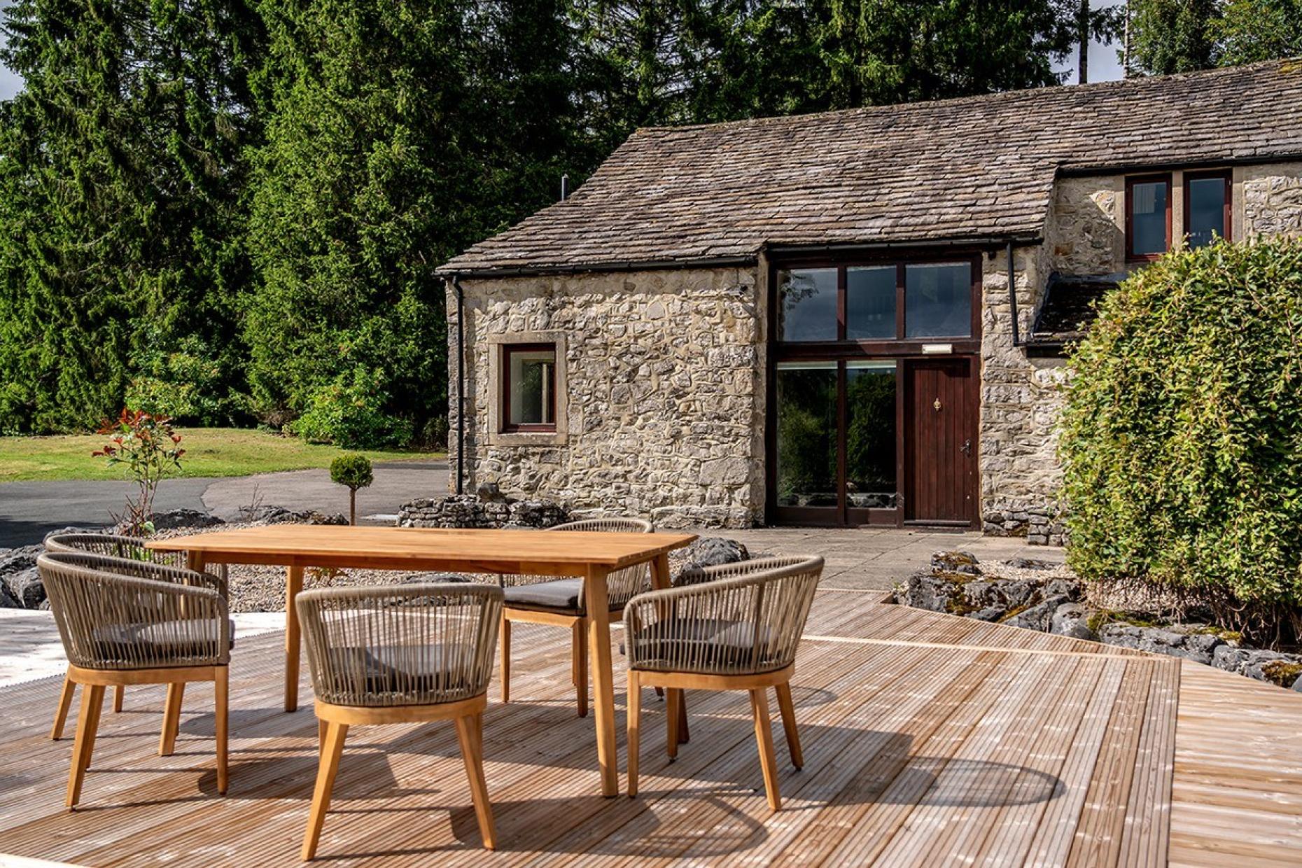 Lle La Lodge Ext 05388 772849