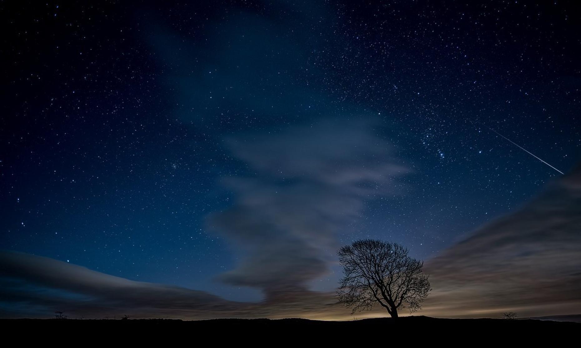 Night Sky Over Malham V2osk Low Res 1042506