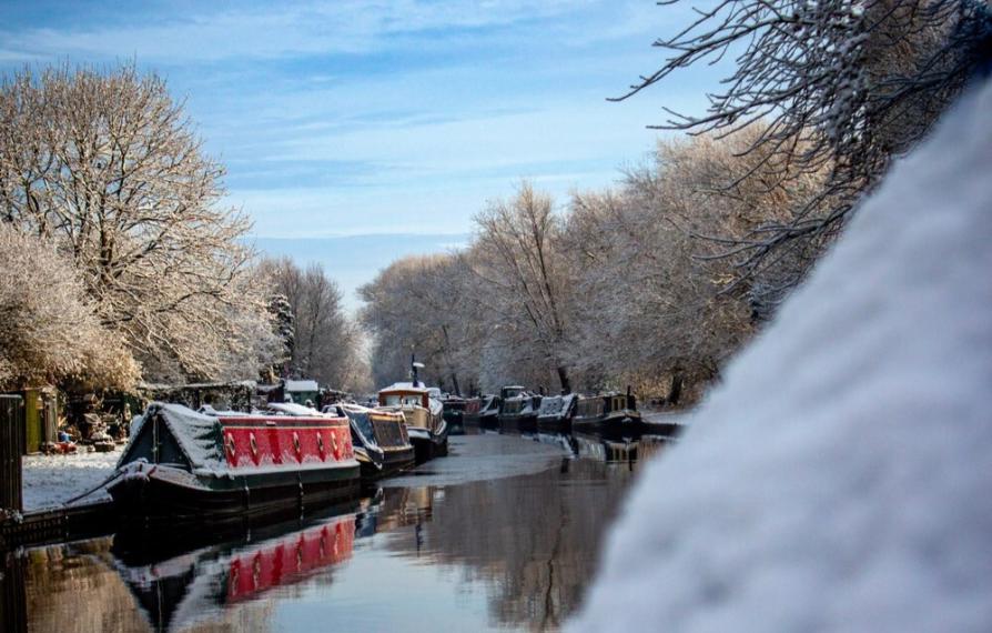Snow Trent Mersey Canal Crop 641852