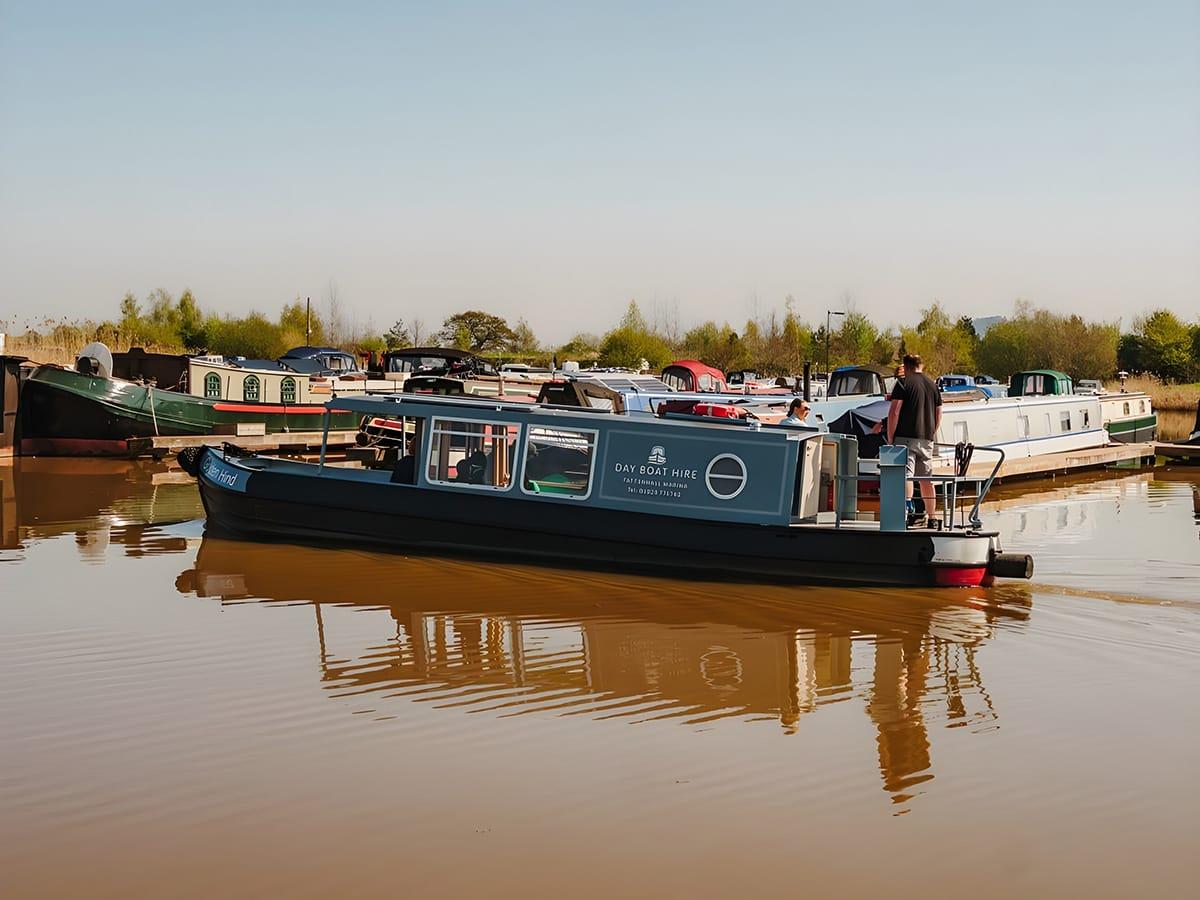 Boat Hire 4