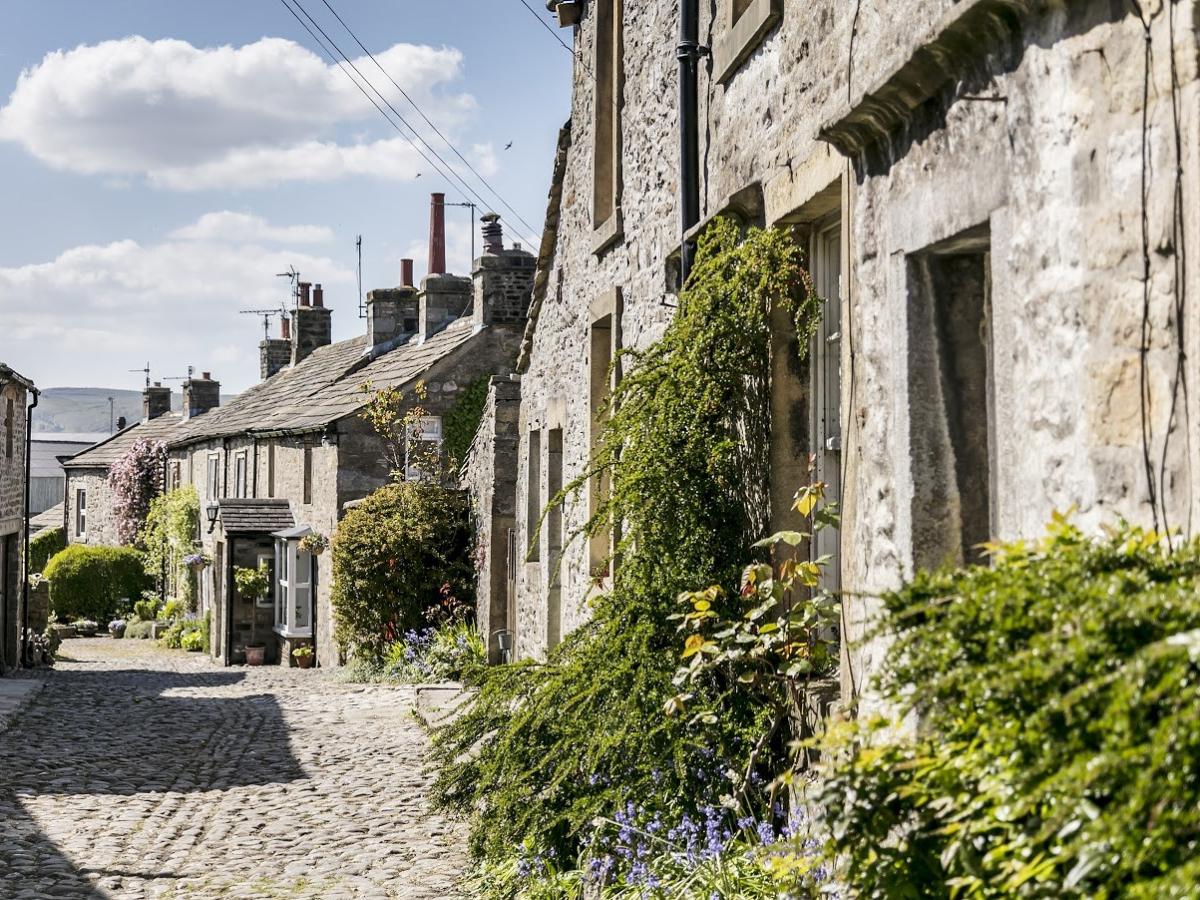 Grassington 3 76563