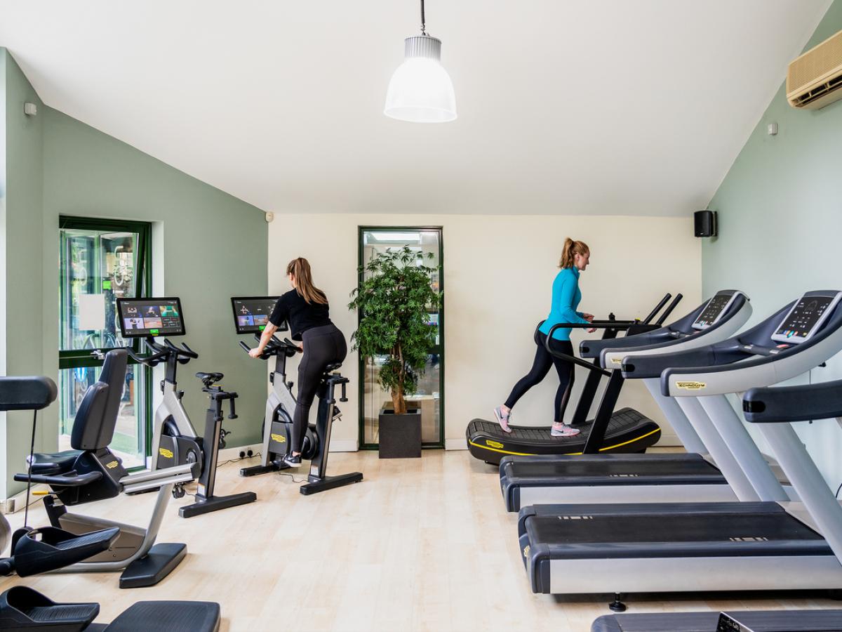 Ll La Gym 1012