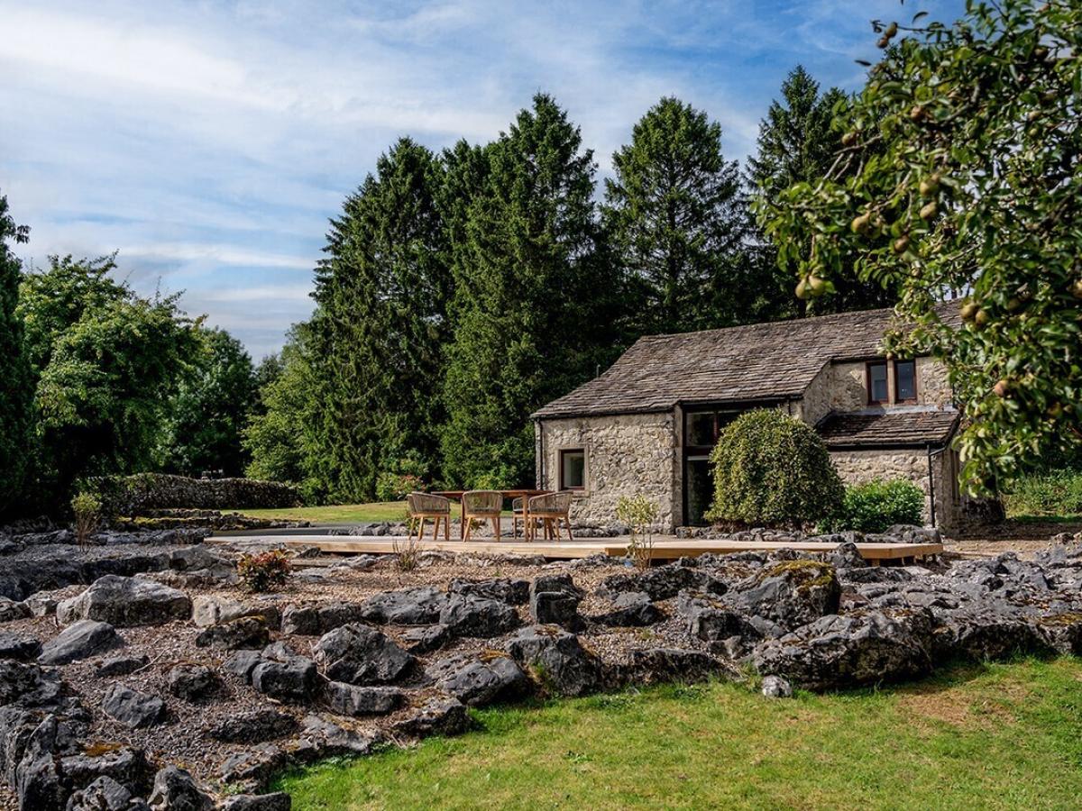 Lle La Lodge Ext 05406 281318