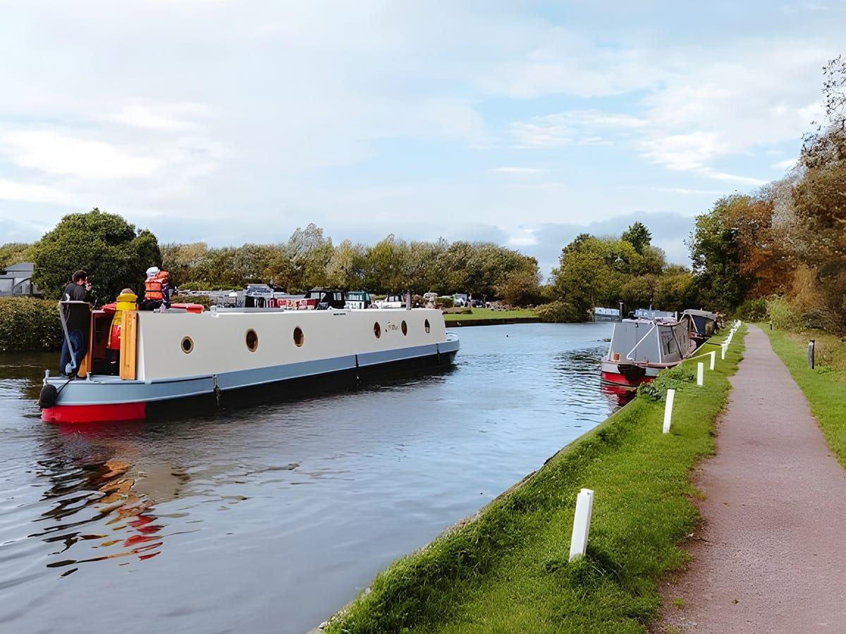 Saul Mooring 1
