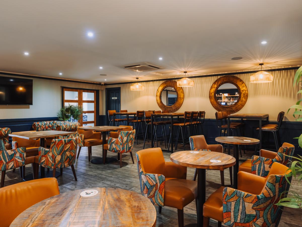 The Boathouse 00096 Lrj