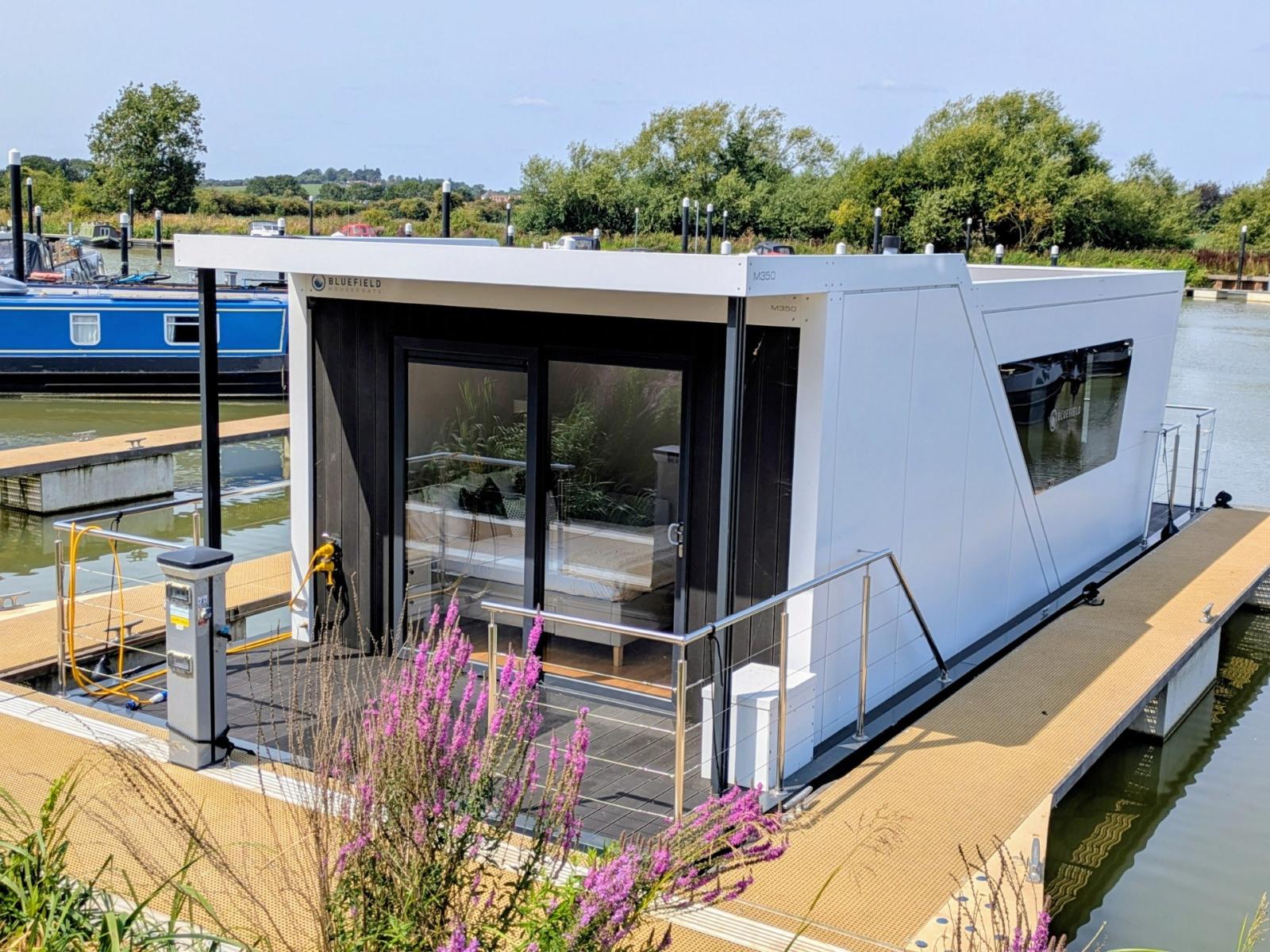 Floating Lodge