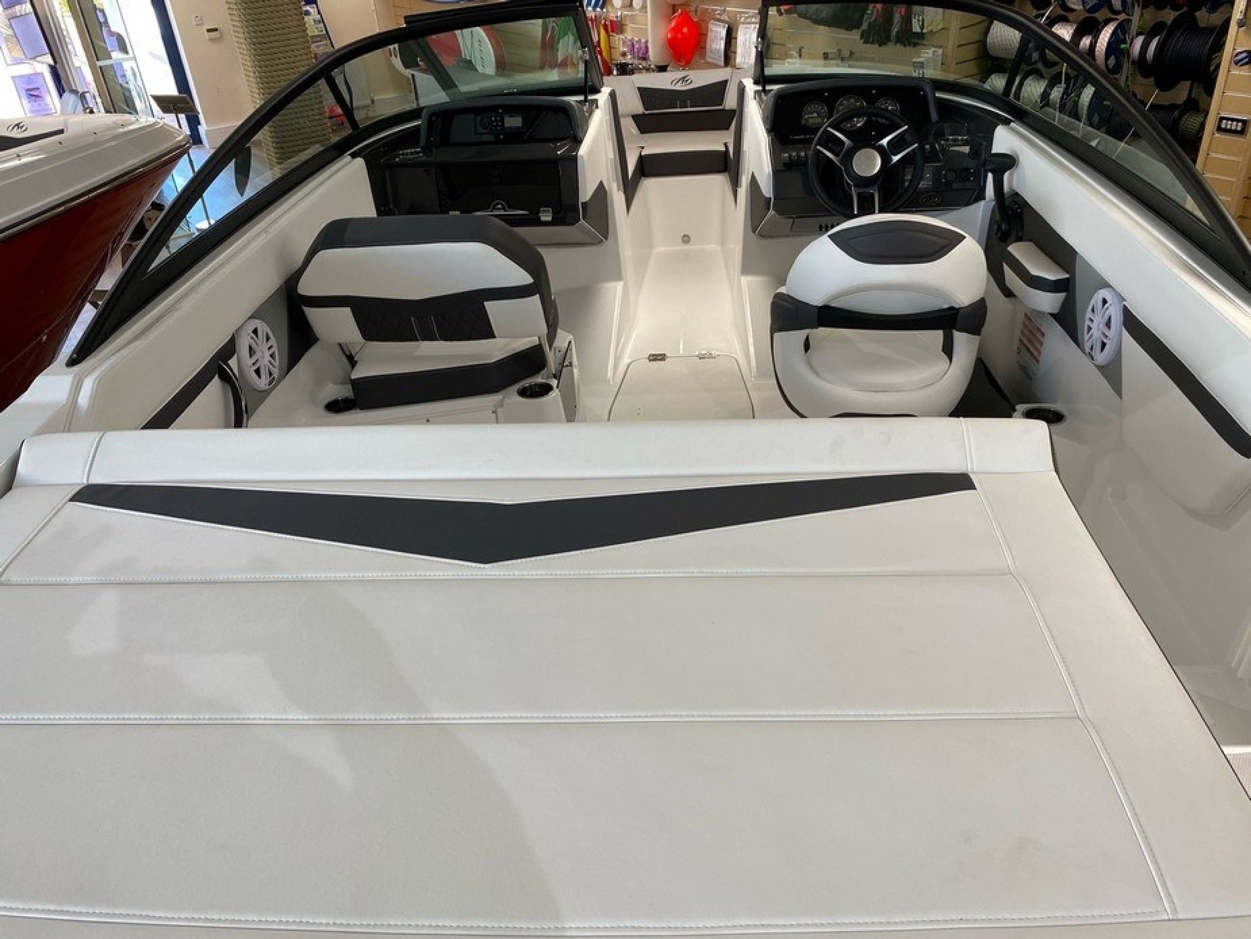 Monterey M20