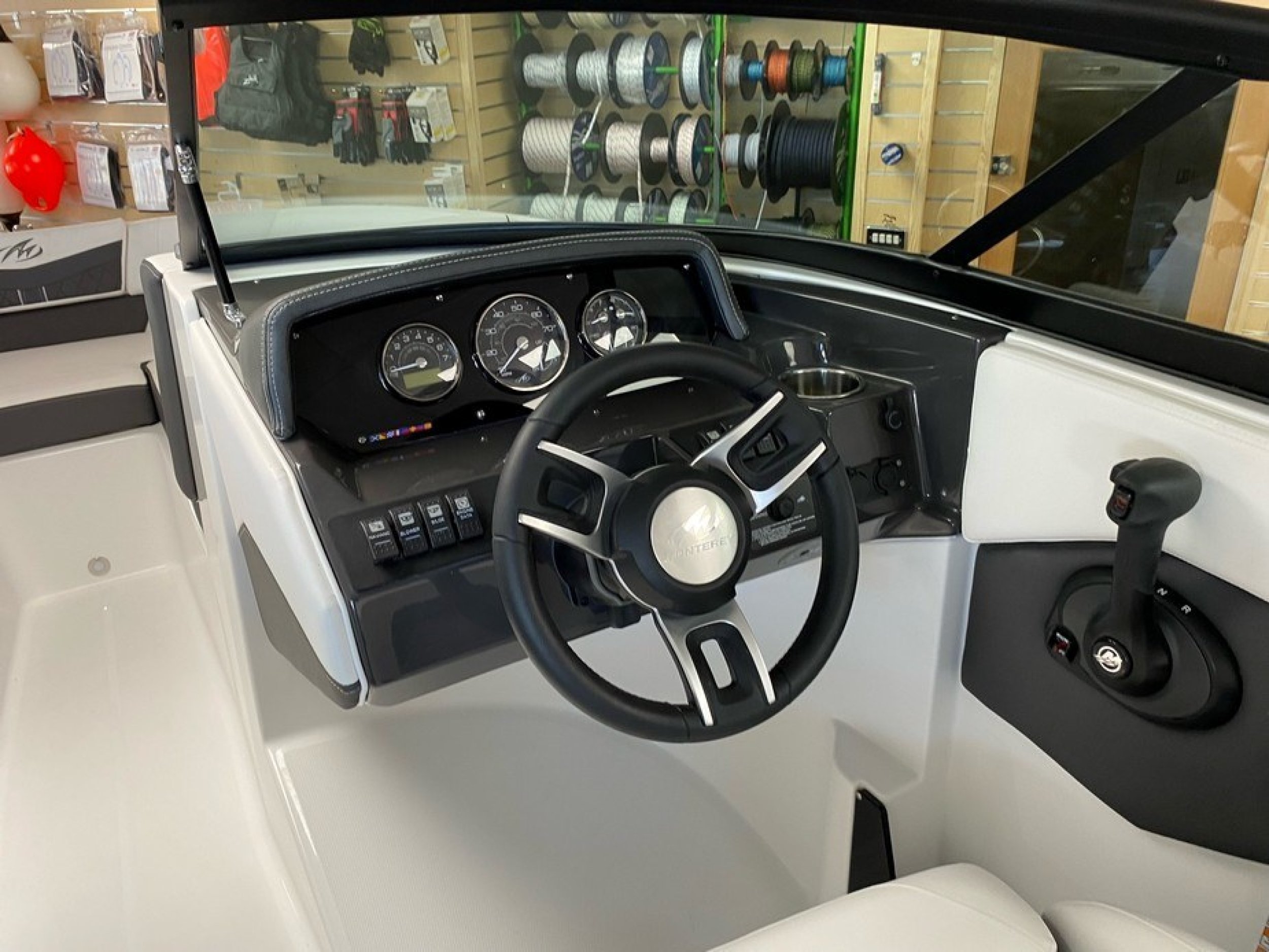 Monterey M20