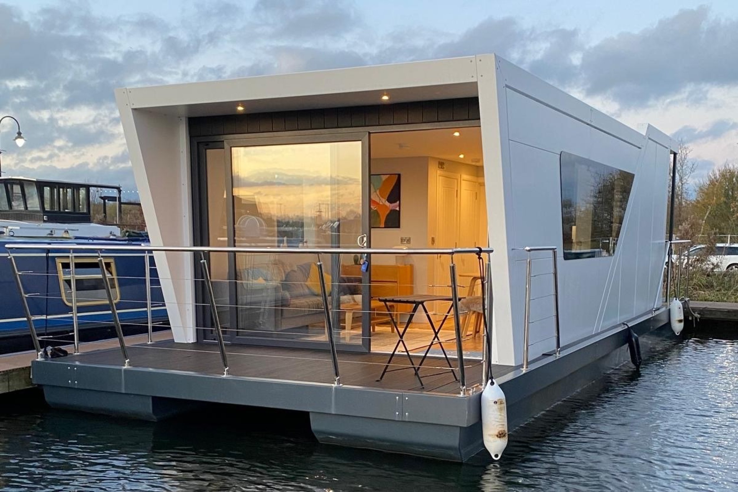 Floating Lodge