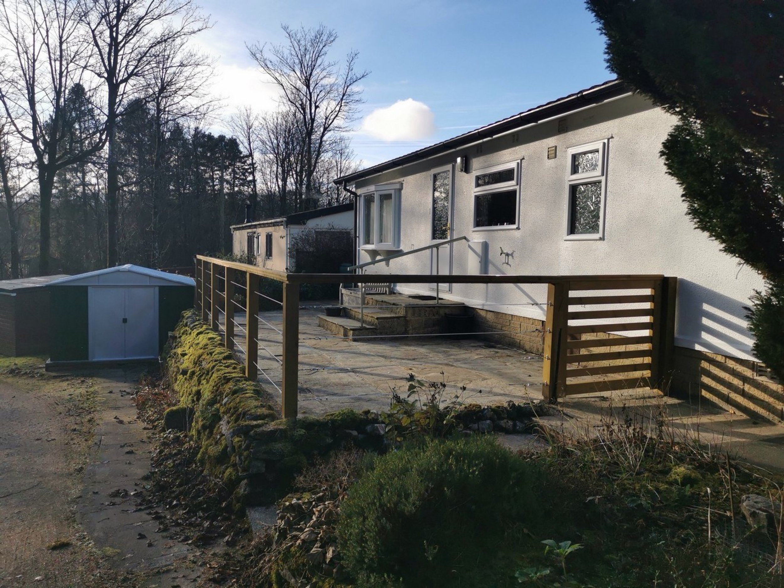 8 Wood Acre Close