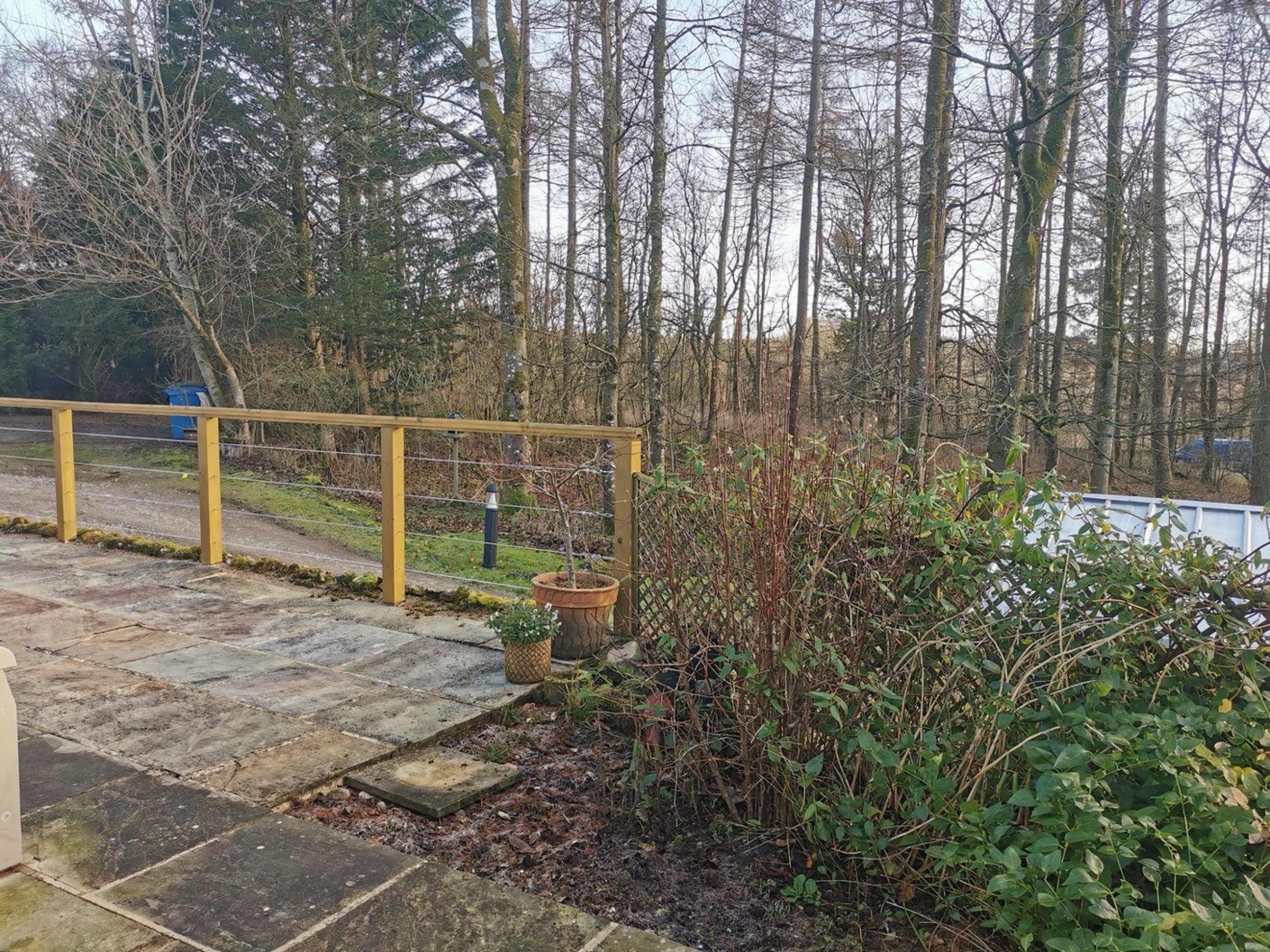 8 Wood Acre Close