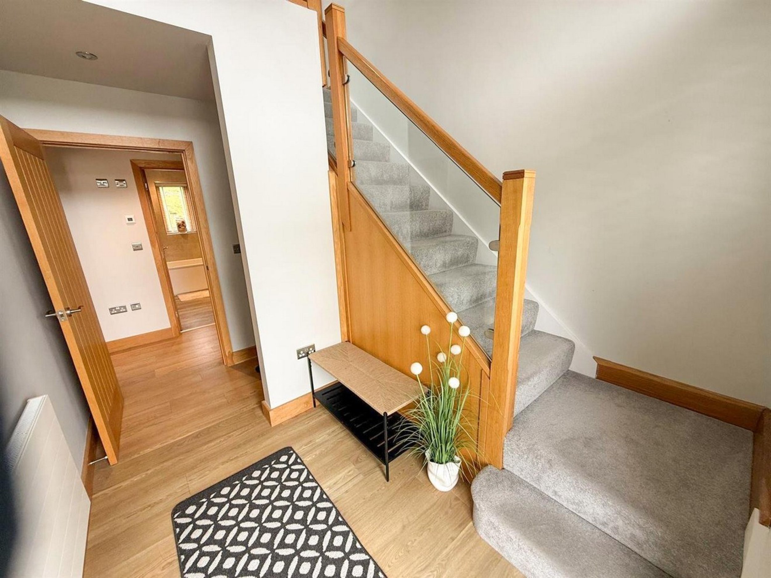 9 Thorpe View