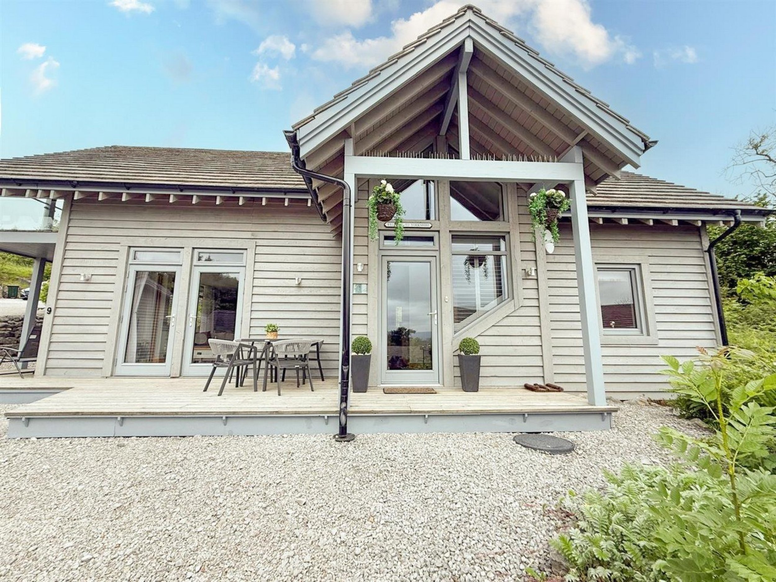 9 Thorpe View