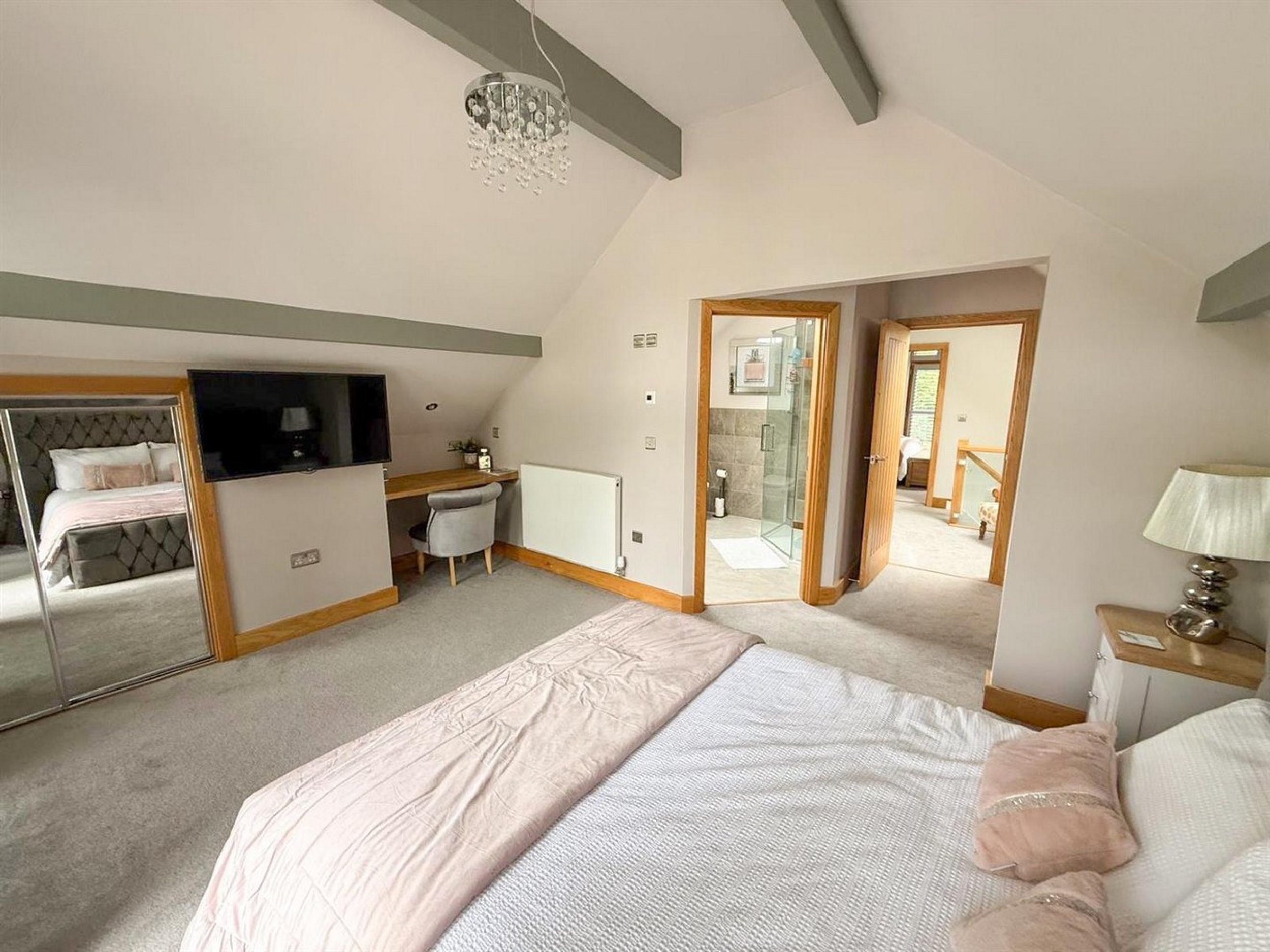 9 Thorpe View