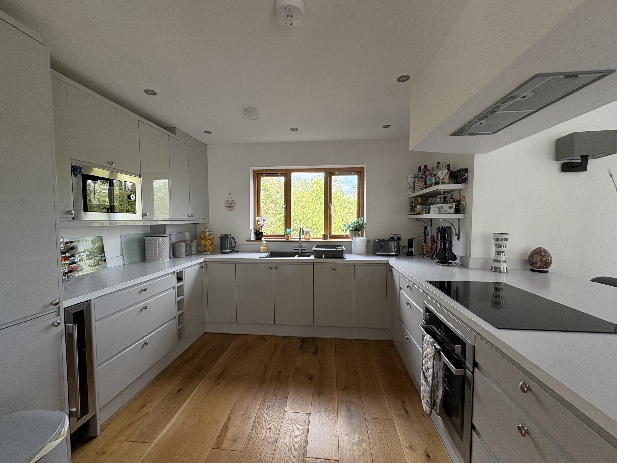 11 Thorpe View