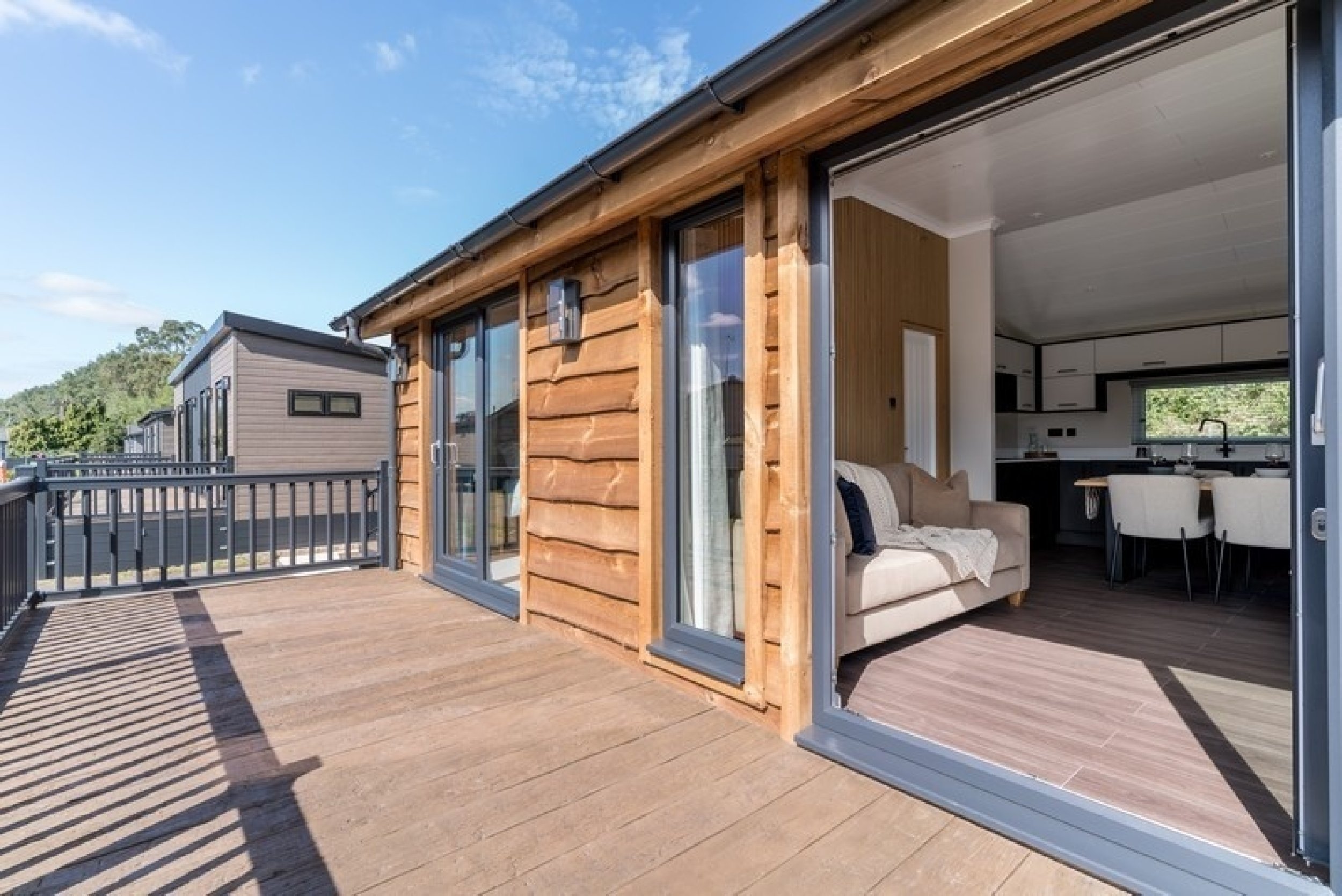 *UNDER OFFER* The Alaska Lodge