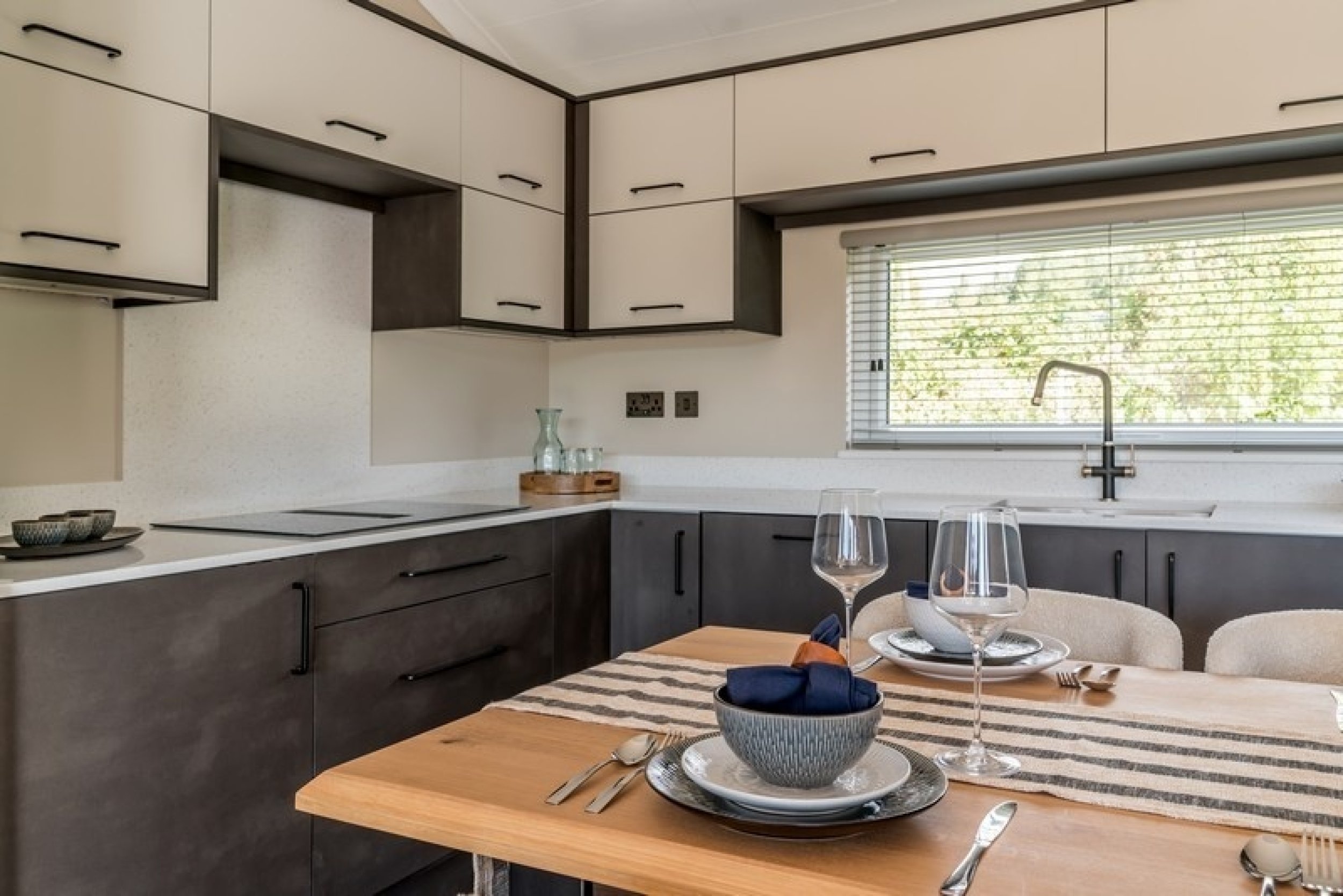 *UNDER OFFER* The Alaska Lodge