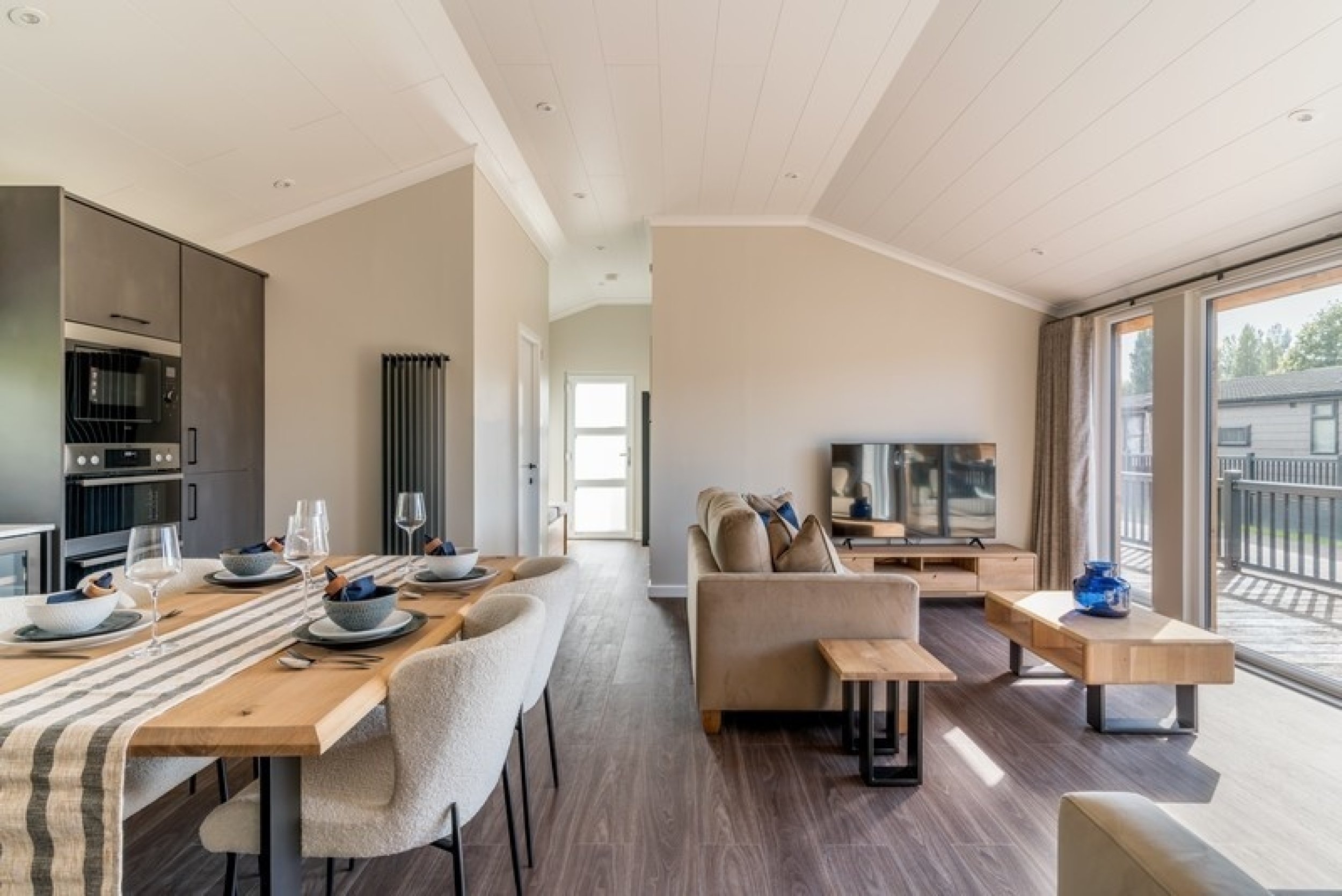 *UNDER OFFER* The Alaska Lodge